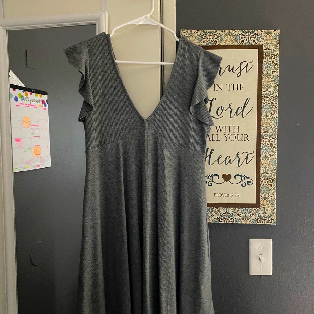 Dress - Picture 2 of 2